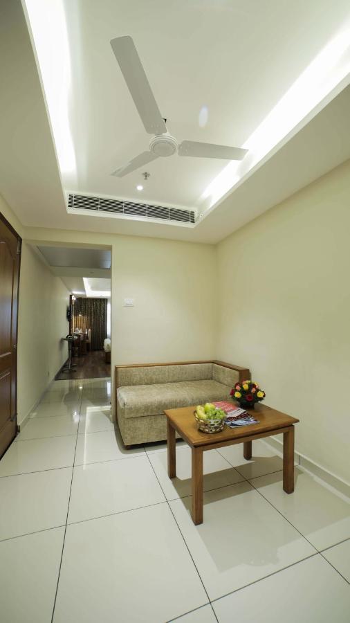 Dass Continental Thrissur Exterior foto
