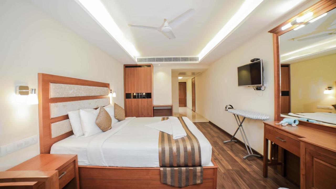 Dass Continental Thrissur Exterior foto