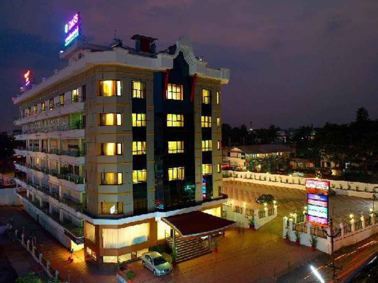 Dass Continental Thrissur Exterior foto